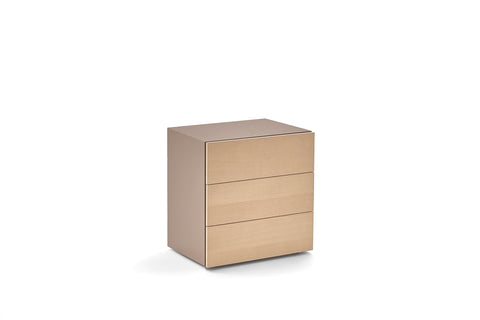 PEOPLE 3 DRWRS NIGHTSTAND 28" - MEDIUM BEIGE ECRU' MATT LACQUER STRUCTURE AND BLEACHED ASH FRONTS